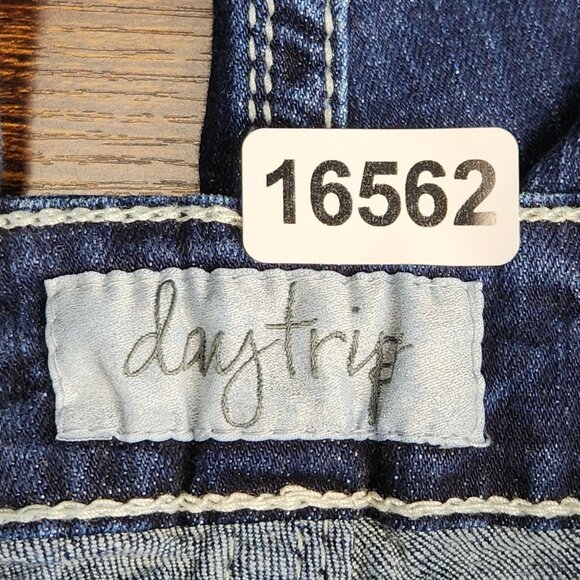 Daytrip Shorts Womens 26 Blue Virgo Low Rise Y2K Embroidered Denim Jean Bermuda - Picture 9 of 12